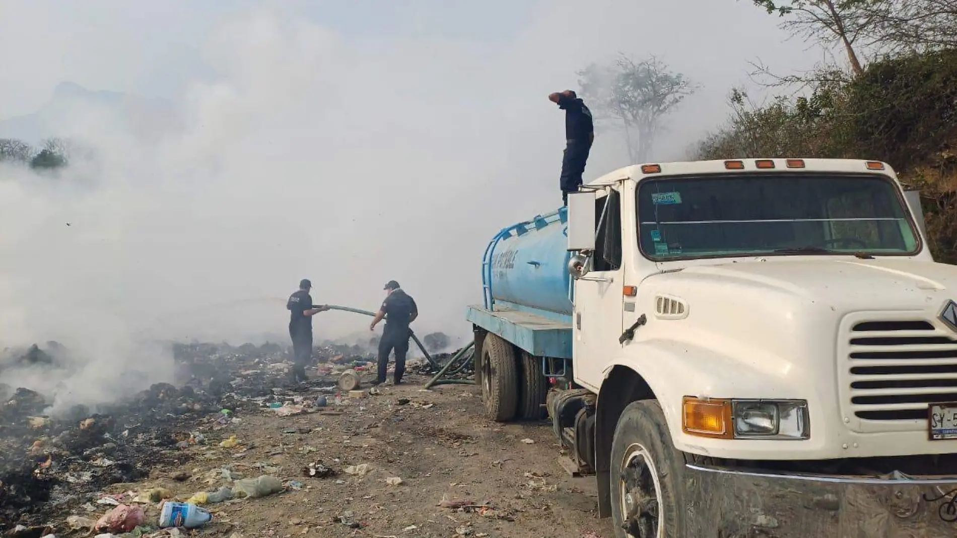 INCENDIÓ BASURERO 11